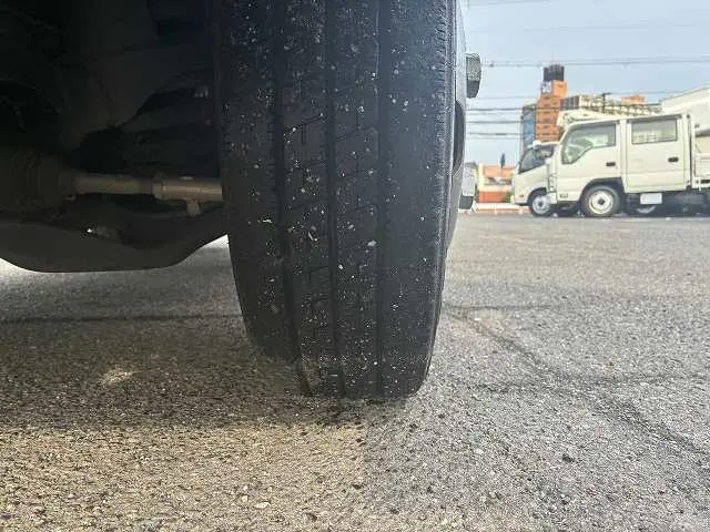 いすゞ エルフ TRG-NHR85A(2WD)の写真30