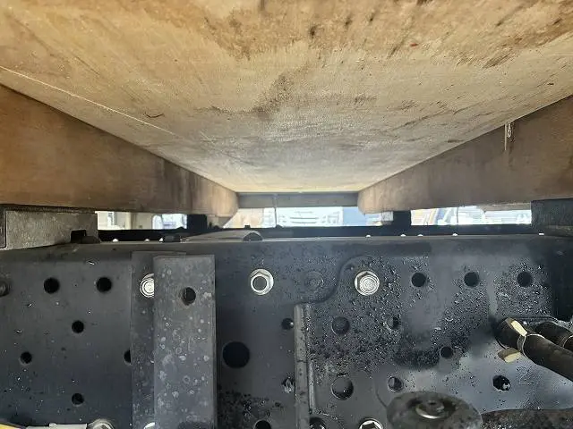 いすゞ エルフ TRG-NHR85A(2WD)の写真36