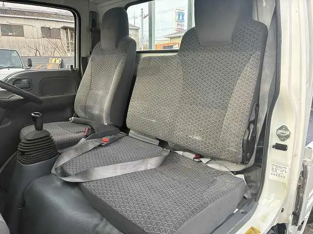 いすゞ エルフ TRG-NHR85A(2WD)の写真41