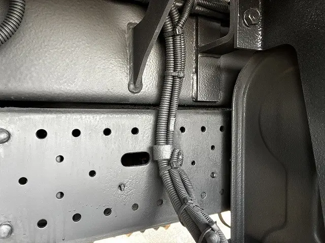 いすゞ エルフ TKG-NKR85YN(2WD)の写真48