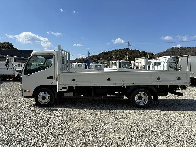 日野 デュトロ SKG-XZU650M(2WD)の写真4