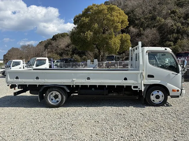 日野 デュトロ SKG-XZU650M(2WD)の写真5