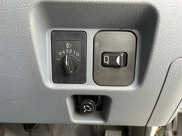 三菱 キャンター PDG-FE83DN(2WD)の写真37