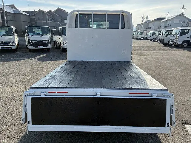 いすゞ エルフ TPG-NHR85A(2WD)の写真14