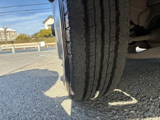 いすゞ エルフ TPG-NHR85A(2WD)の写真17