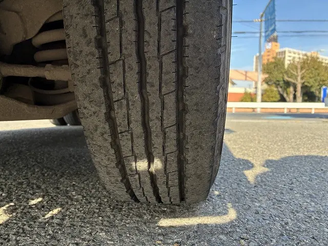 いすゞ エルフ TPG-NHR85A(2WD)の写真19