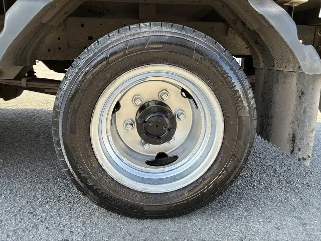 いすゞ エルフ TPG-NHR85A(2WD)の写真20