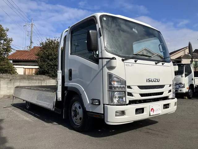 いすゞ エルフ TRG-NNR85AR(2WD)の写真10