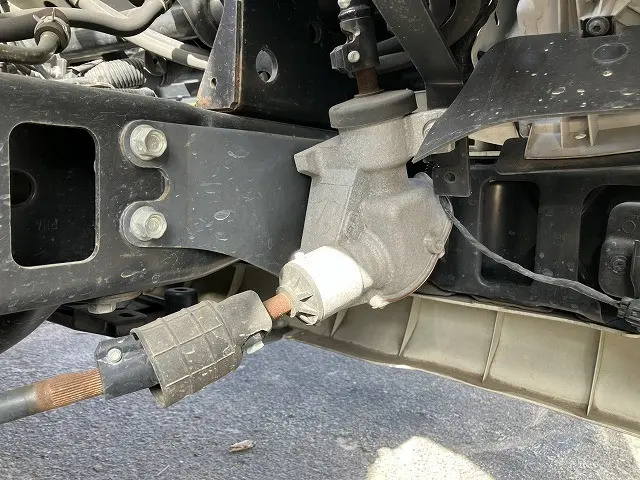 いすゞ エルフ TRG-NNR85AR(2WD)の写真22