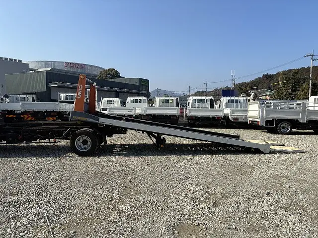 いすゞ エルフ BDG-NPR85AN(2WD)の写真11