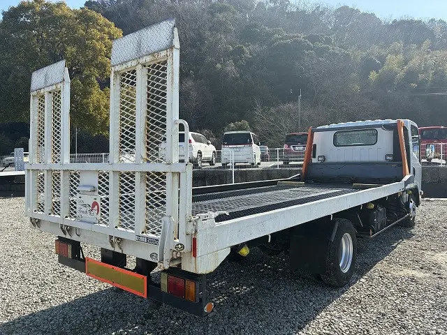 いすゞ エルフ BDG-NPR85AN(2WD)の写真30