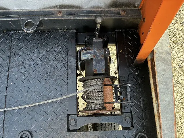 いすゞ エルフ BDG-NPR85AN(2WD)の写真35