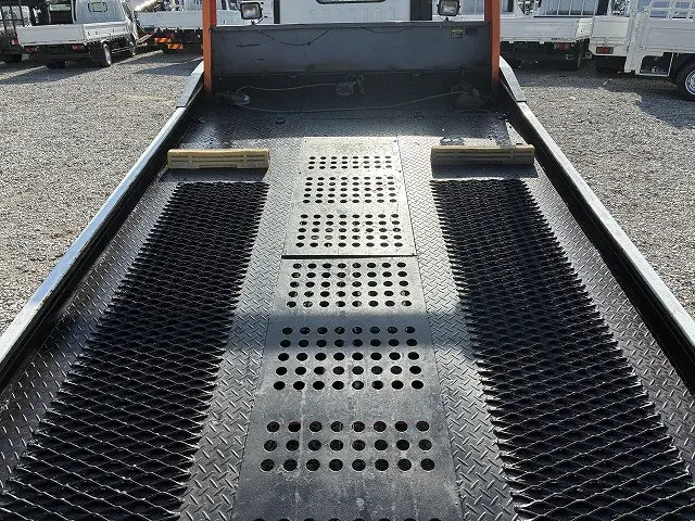 いすゞ エルフ BDG-NPR85AN(2WD)の写真36