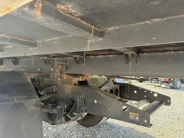 いすゞ エルフ BDG-NPR85AN(2WD)の写真44