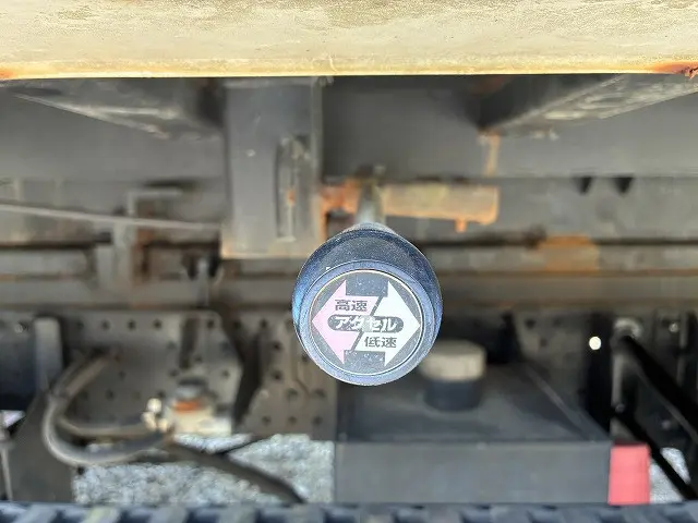 いすゞ エルフ BDG-NPR85AN(2WD)の写真46