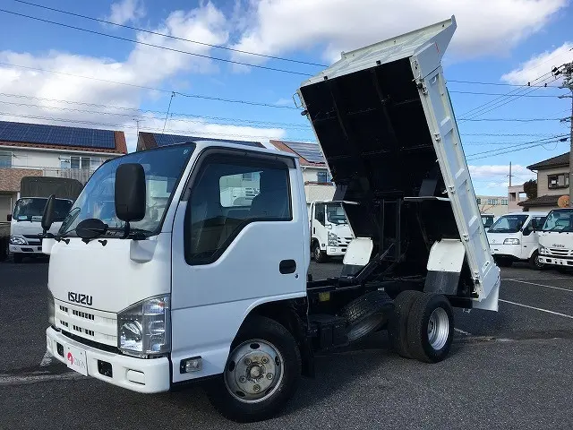いすゞ エルフ TKG-NKR85AN(2WD)の写真1