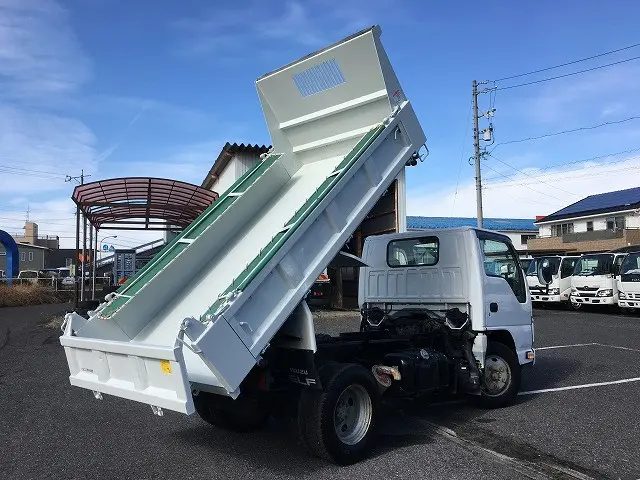 いすゞ エルフ TKG-NKR85AN(2WD)の写真8