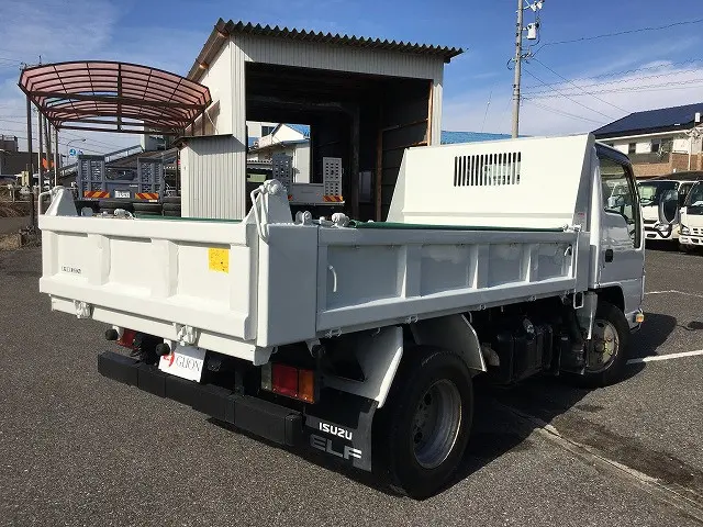 いすゞ エルフ TKG-NKR85AN(2WD)の写真15