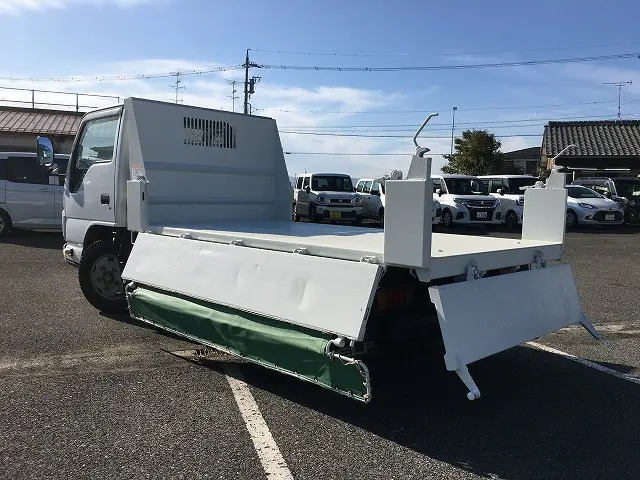 いすゞ エルフ TKG-NKR85AN(2WD)の写真20