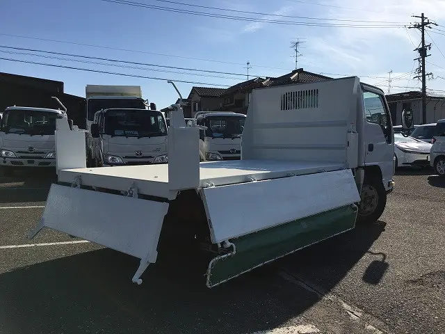 いすゞ エルフ TKG-NKR85AN(2WD)の写真22