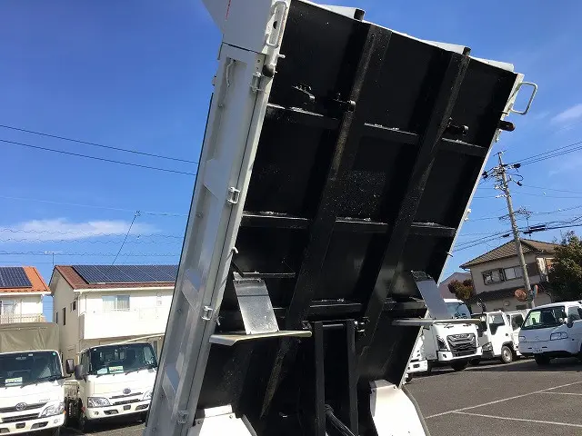 いすゞ エルフ TKG-NKR85AN(2WD)の写真24