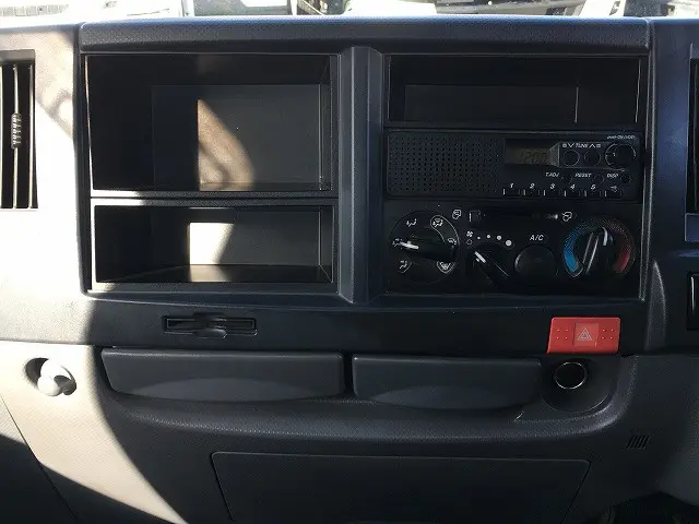 いすゞ エルフ TKG-NKR85AN(2WD)の写真47