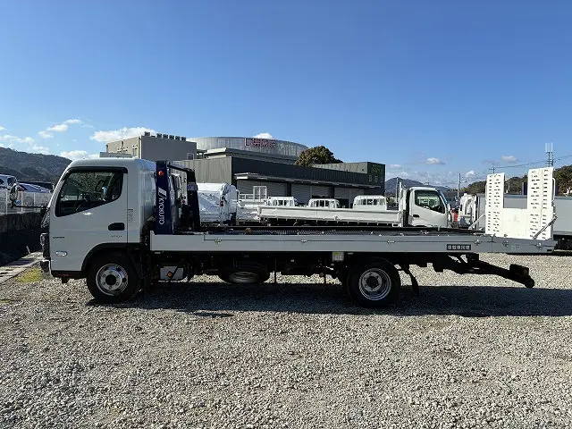 三菱 キャンター 2PG-FEB80(2WD)の写真4