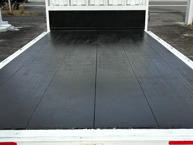 三菱 キャンター TPG-FBA20(2WD)の写真16