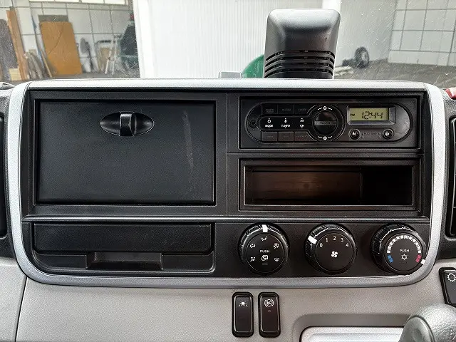 三菱 キャンター TPG-FBA20(2WD)の写真49