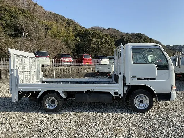 日産 アトラス KG-SR4F23(2WD)の写真5
