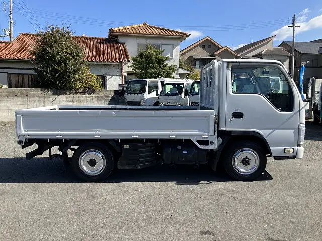 いすゞ エルフ BKG-NHS85A(4WD)の写真5