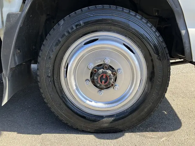 いすゞ エルフ BKG-NHS85A(4WD)の写真24