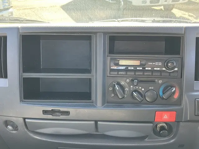 いすゞ エルフ BKG-NHS85A(4WD)の写真39