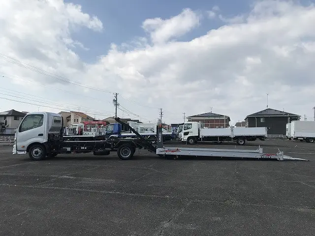 トヨタ ダイナ 2KG-XZU722(2WD)の写真7