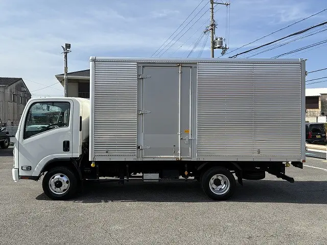 いすゞ エルフ 2PG-NPS88AN(4WD)の写真4