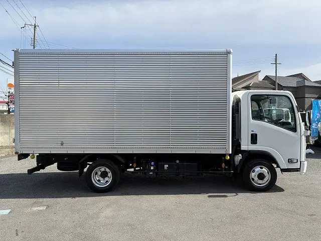 いすゞ エルフ 2PG-NPS88AN(4WD)の写真5