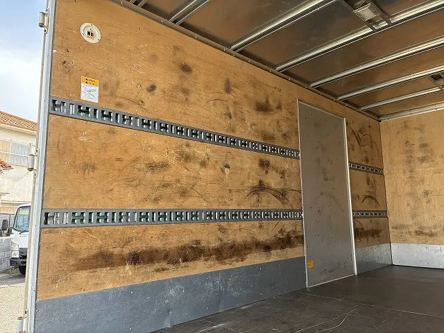 いすゞ エルフ 2PG-NPS88AN(4WD)の写真12