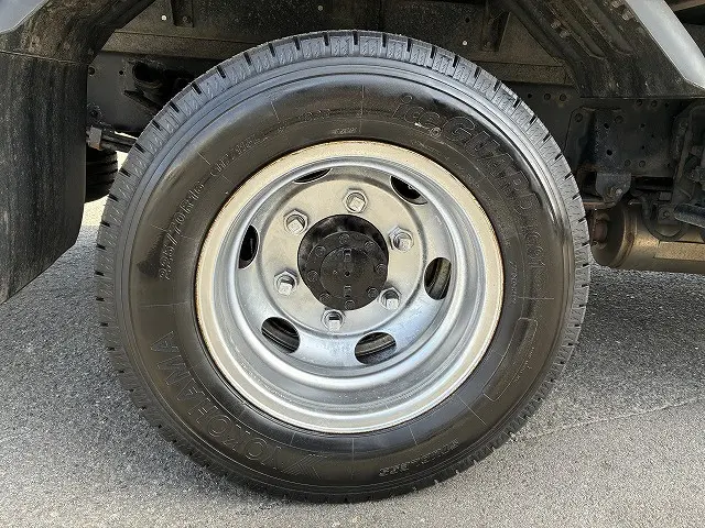 いすゞ エルフ 2PG-NPS88AN(4WD)の写真27