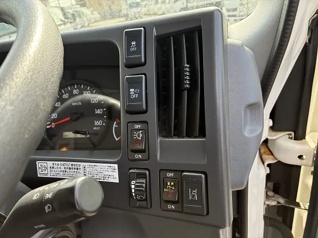 いすゞ エルフ 2PG-NPS88AN(4WD)の写真35