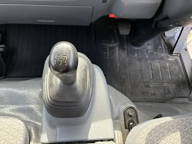 いすゞ エルフ 2PG-NPS88AN(4WD)の写真41