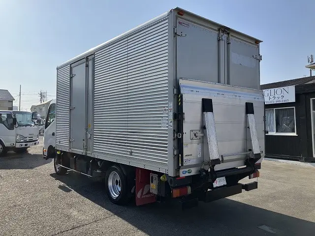 日野 デュトロ 2KG-XZU775M(4WD)の写真6