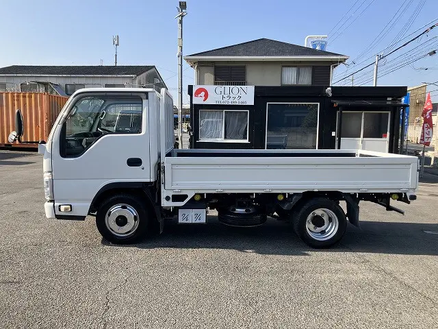 いすゞ エルフ TRG-NHR85A(2WD)の写真4
