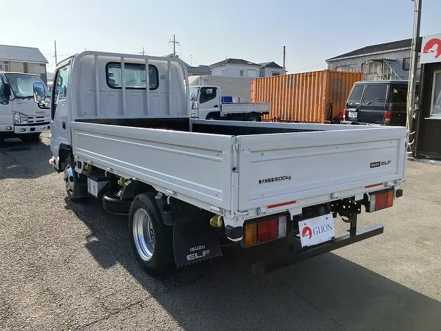 いすゞ エルフ TRG-NHR85A(2WD)の写真6