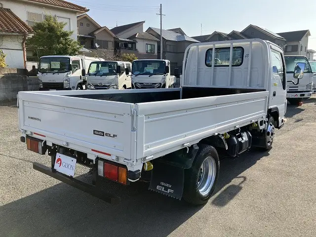 いすゞ エルフ TRG-NHR85A(2WD)の写真8