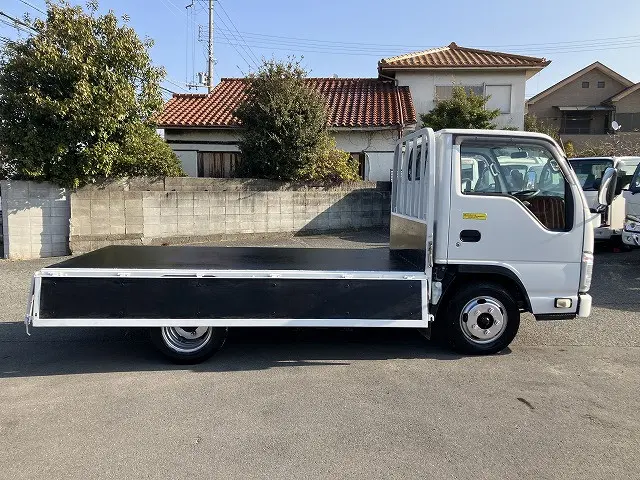 いすゞ エルフ TRG-NHR85A(2WD)の写真12