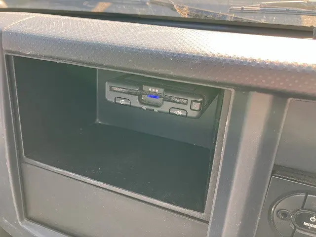 いすゞ エルフ TRG-NHR85A(2WD)の写真28