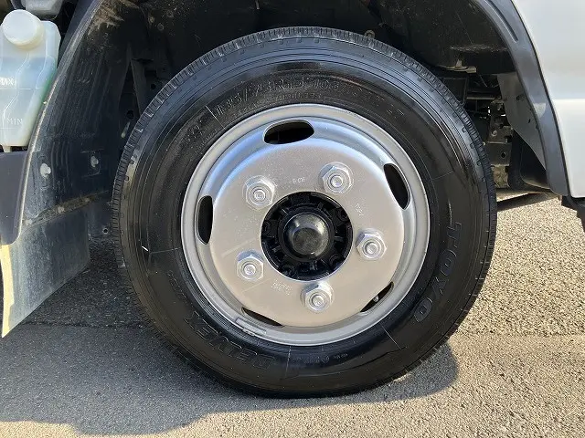 いすゞ エルフ TRG-NHR85A(2WD)の写真36