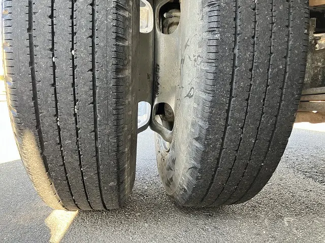 いすゞ エルフ TRG-NHR85A(2WD)の写真39