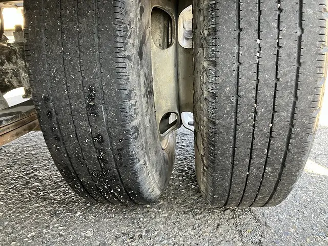 いすゞ エルフ TRG-NHR85A(2WD)の写真41