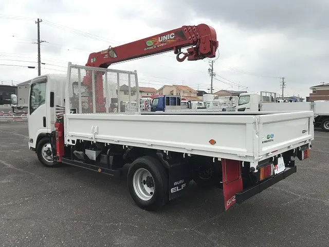 いすゞ エルフ 2RG-NMR88AR(2WD)の写真6